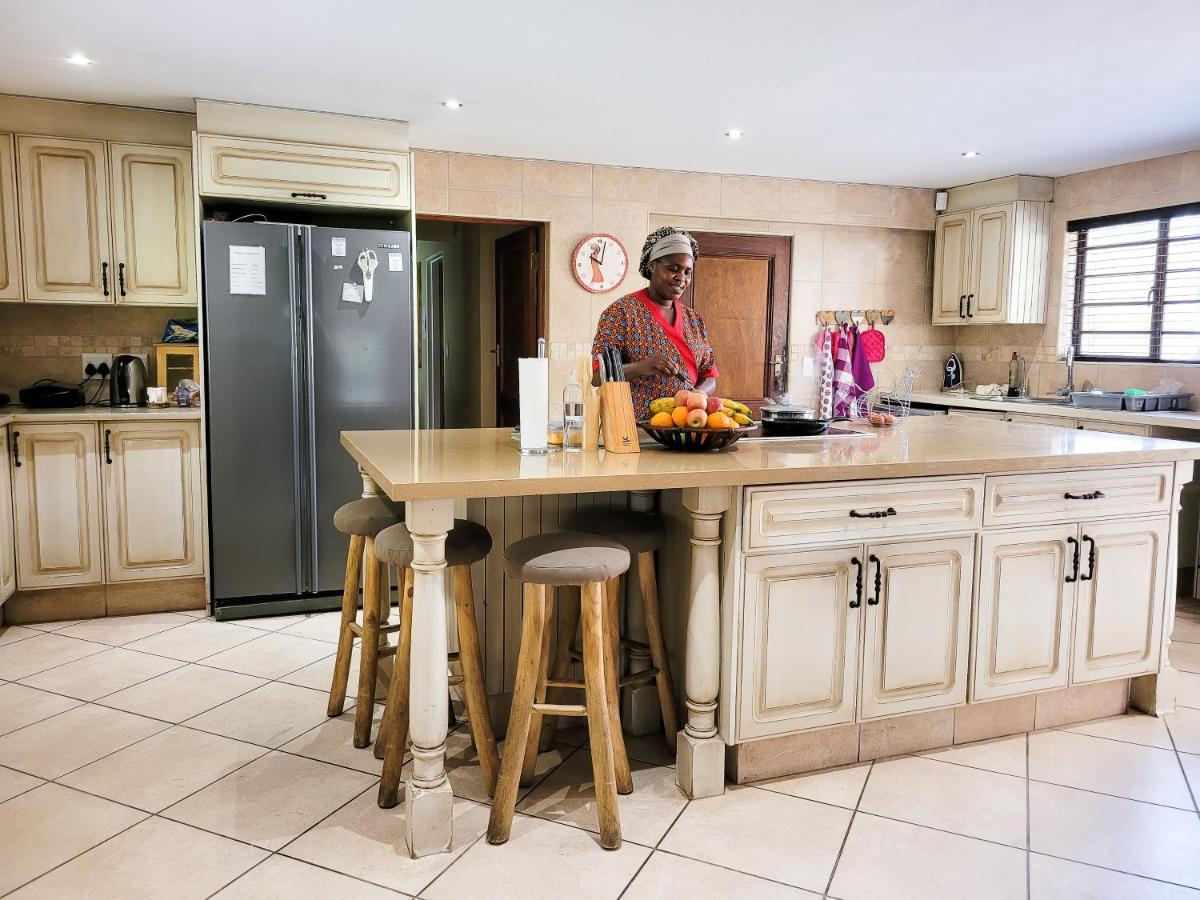 Blue Hills Lodge Midrand Eksteriør billede
